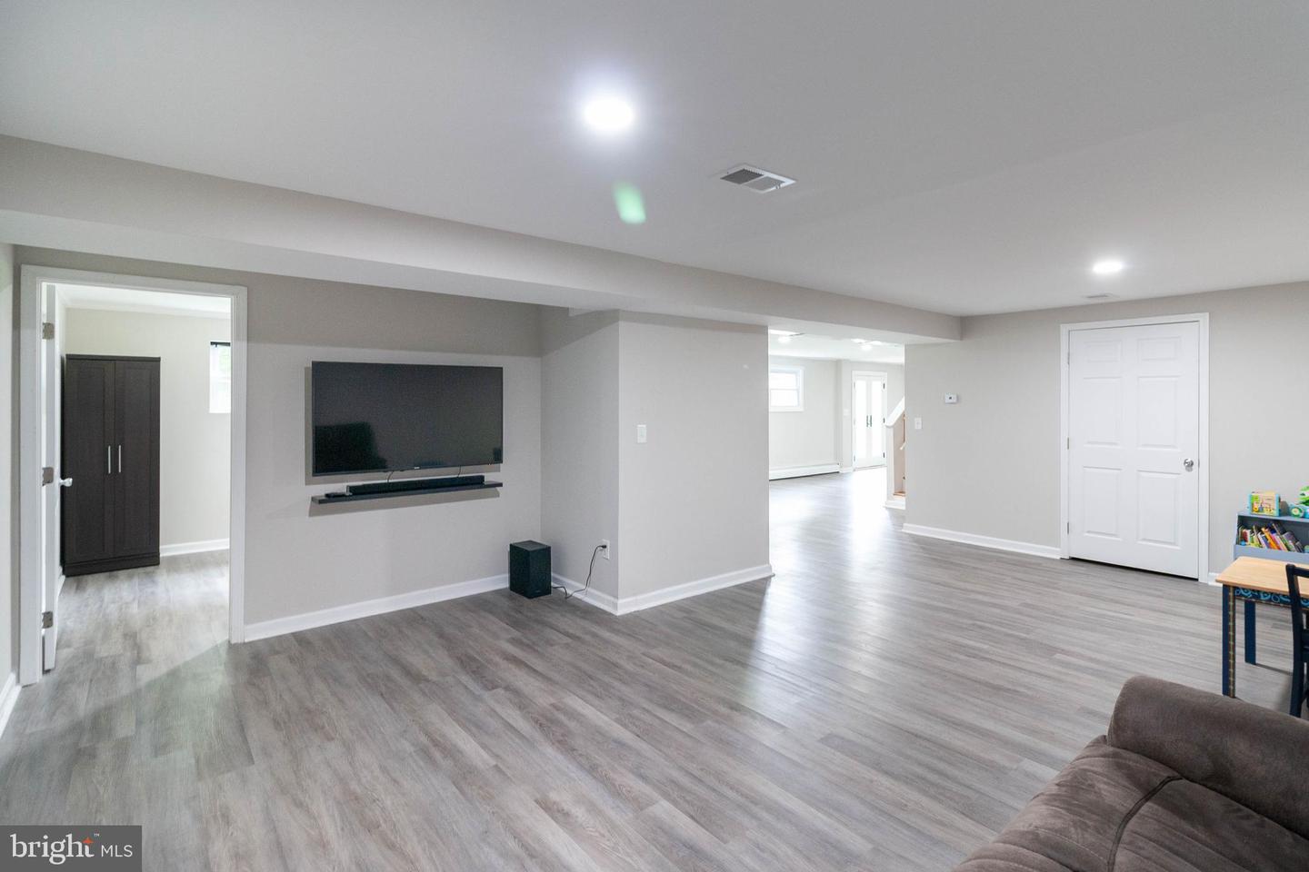 4510 VILLAGE DR, FAIRFAX, Virginia 22030, 4 Bedrooms Bedrooms, ,2 BathroomsBathrooms,Residential,For sale,4510 VILLAGE DR,VAFX2242690 MLS # VAFX2242690