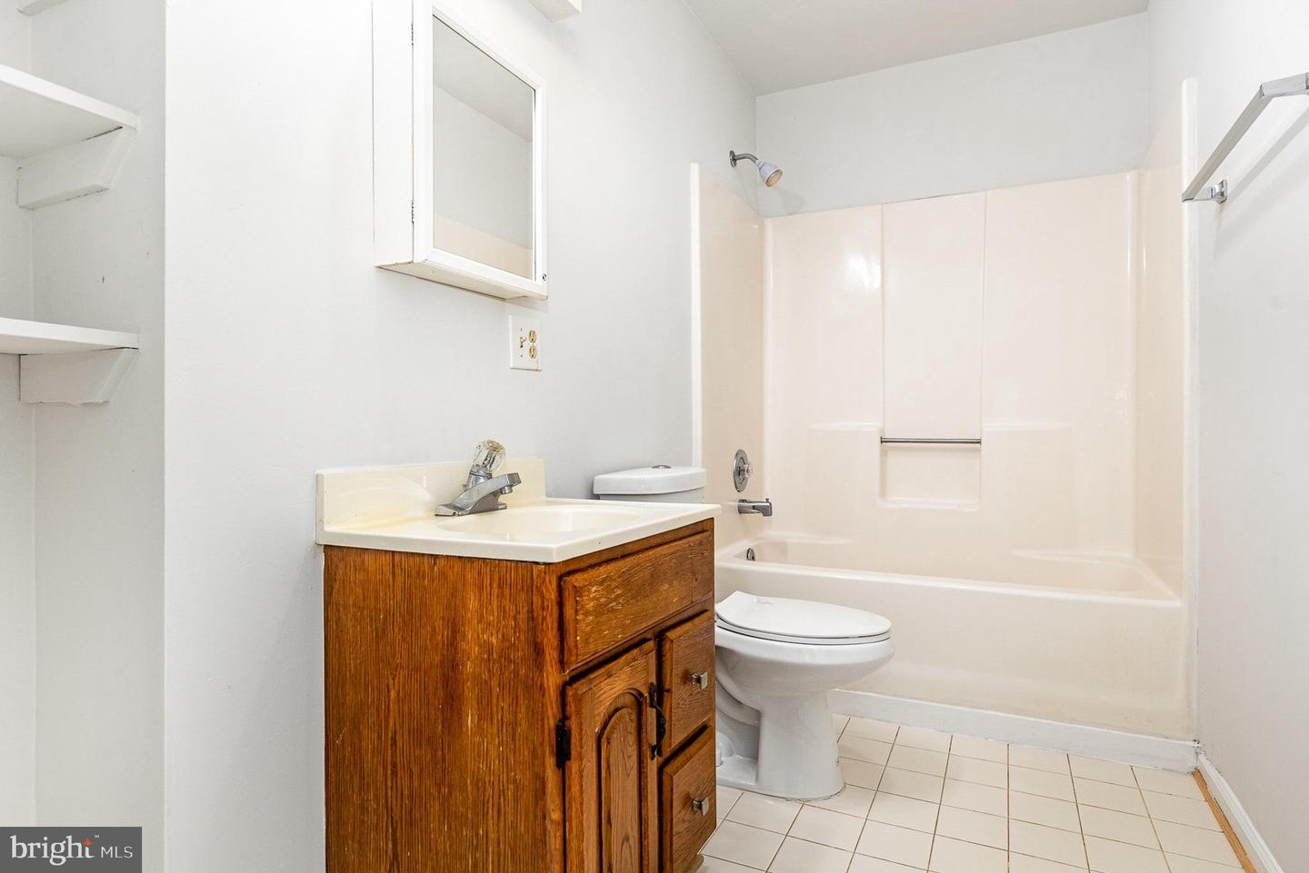 211 WESTMINSTER LN #119, STAFFORD, Virginia 22556, 3 Bedrooms Bedrooms, ,2 BathroomsBathrooms,Residential,For sale,211 WESTMINSTER LN #119,VAST2039152 MLS # VAST2039152