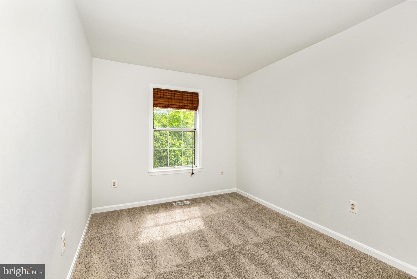 211 WESTMINSTER LN #119, STAFFORD, Virginia 22556, 3 Bedrooms Bedrooms, ,2 BathroomsBathrooms,Residential,For sale,211 WESTMINSTER LN #119,VAST2039152 MLS # VAST2039152