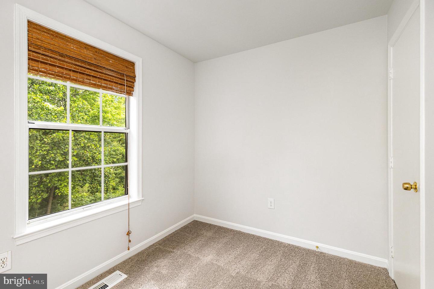 211 WESTMINSTER LN #119, STAFFORD, Virginia 22556, 3 Bedrooms Bedrooms, ,2 BathroomsBathrooms,Residential,For sale,211 WESTMINSTER LN #119,VAST2039152 MLS # VAST2039152