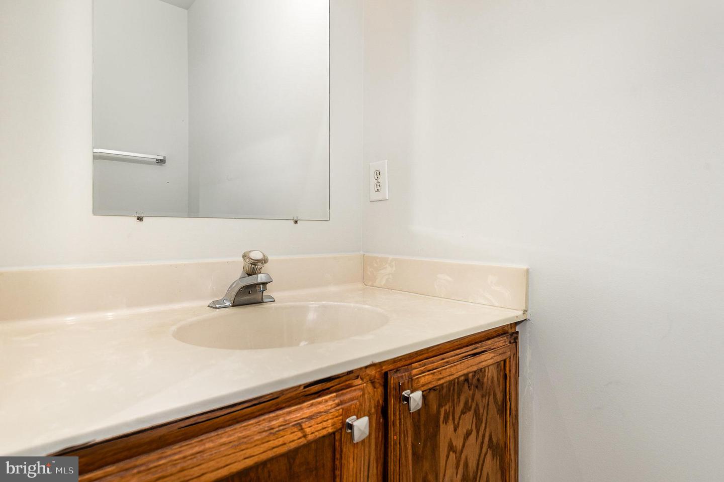 211 WESTMINSTER LN #119, STAFFORD, Virginia 22556, 3 Bedrooms Bedrooms, ,2 BathroomsBathrooms,Residential,For sale,211 WESTMINSTER LN #119,VAST2039152 MLS # VAST2039152