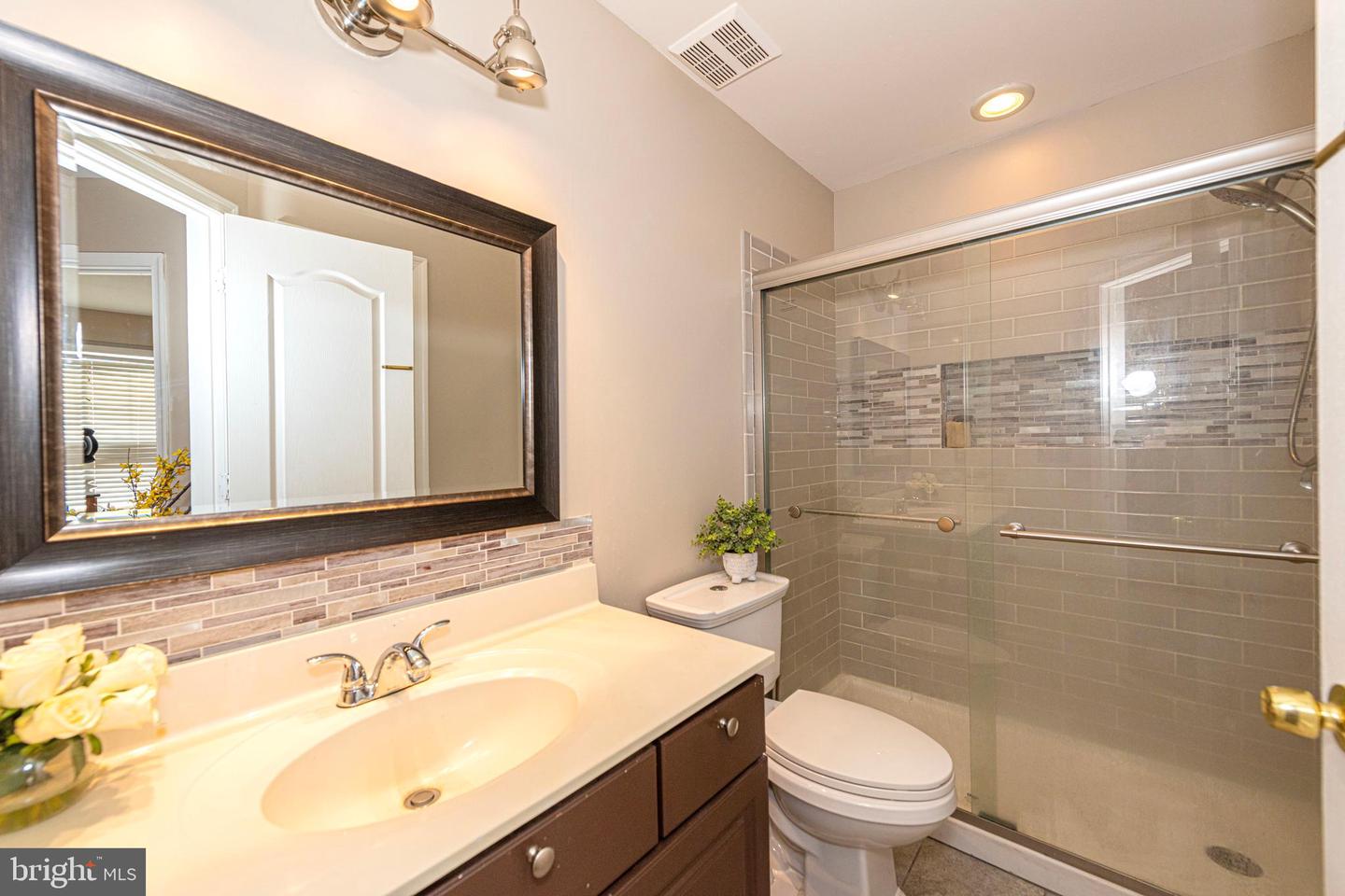 15381 BRONCO WAY, WOODBRIDGE, Virginia 22193, 3 Bedrooms Bedrooms, ,2 BathroomsBathrooms,Residential,For sale,15381 BRONCO WAY,VAPW2095458 MLS # VAPW2095458