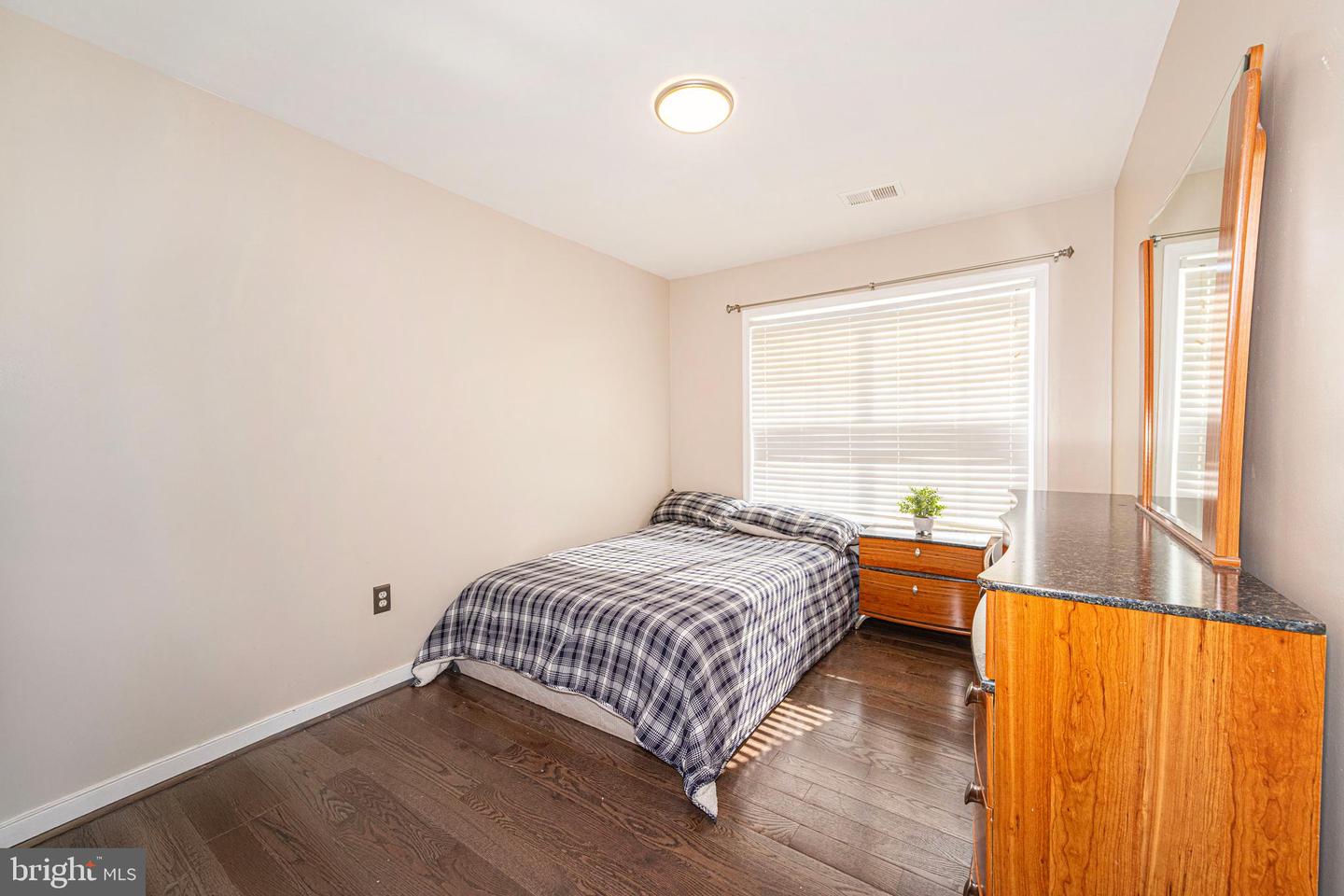 15381 BRONCO WAY, WOODBRIDGE, Virginia 22193, 3 Bedrooms Bedrooms, ,2 BathroomsBathrooms,Residential,For sale,15381 BRONCO WAY,VAPW2095458 MLS # VAPW2095458