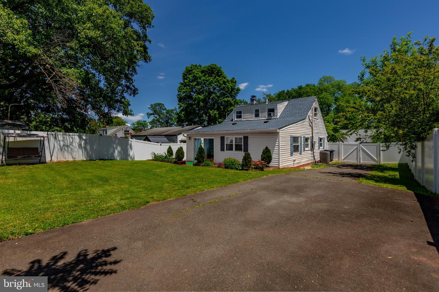 113 TREMONT ST, MANASSAS PARK, Virginia 20111, 3 Bedrooms Bedrooms, ,2 BathroomsBathrooms,Residential,For sale,113 TREMONT ST,VAMP2003062 MLS # VAMP2003062