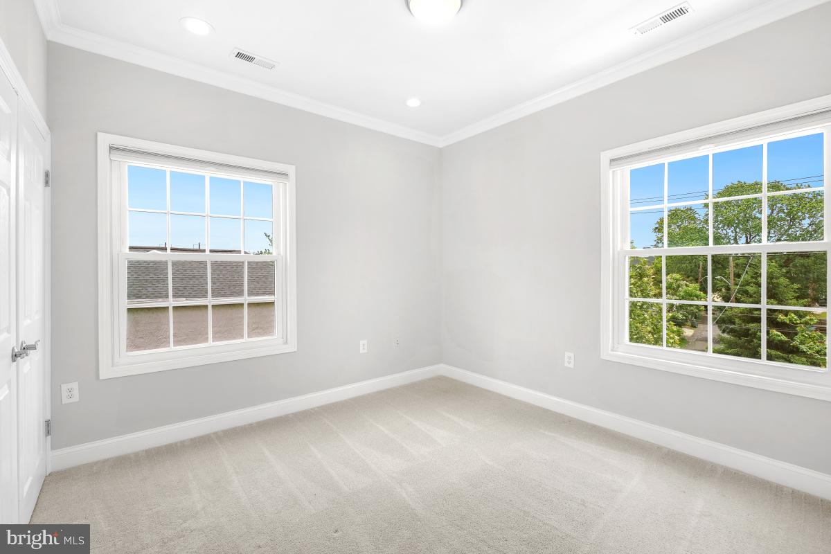1122 45TH ST NE, WASHINGTON, District Of Columbia 20019, 4 Bedrooms Bedrooms, ,3 BathroomsBathrooms,Residential,For sale,1122 45TH ST NE,DCDC2202274 MLS # DCDC2202274