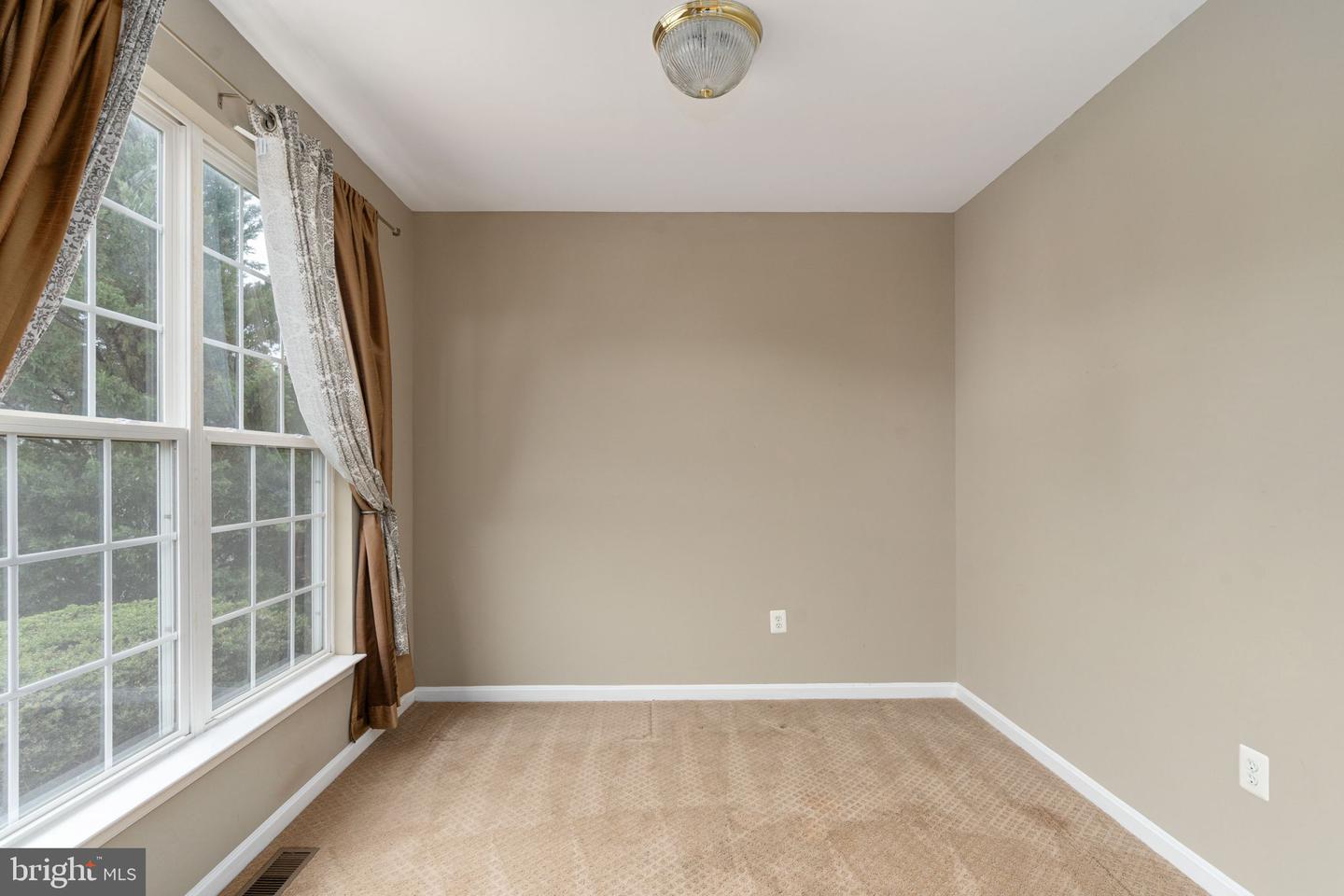 11106 POLARIS CT, FREDERICKSBURG, Virginia 22407, 3 Bedrooms Bedrooms, ,3 BathroomsBathrooms,Residential,For sale,11106 POLARIS CT,VASP2033400 MLS # VASP2033400