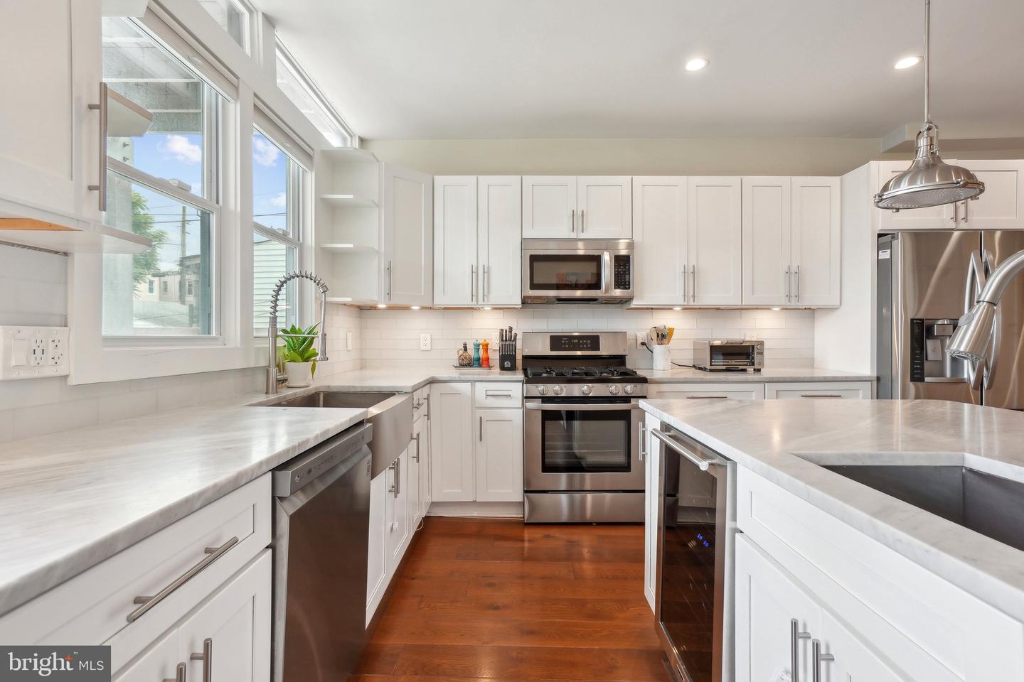 3615 10TH ST NW #A, WASHINGTON, District Of Columbia 20010, 2 Bedrooms Bedrooms, ,2 BathroomsBathrooms,Residential,For sale,3615 10TH ST NW #A,DCDC2202364 MLS # DCDC2202364