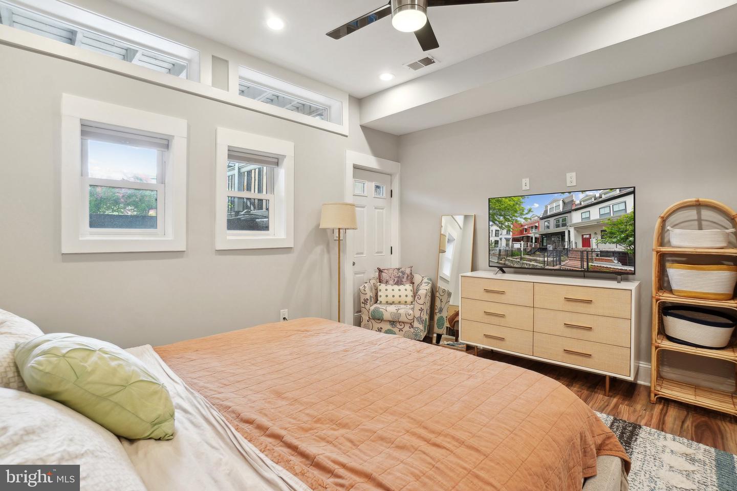 3615 10TH ST NW #A, WASHINGTON, District Of Columbia 20010, 2 Bedrooms Bedrooms, ,2 BathroomsBathrooms,Residential,For sale,3615 10TH ST NW #A,DCDC2202364 MLS # DCDC2202364