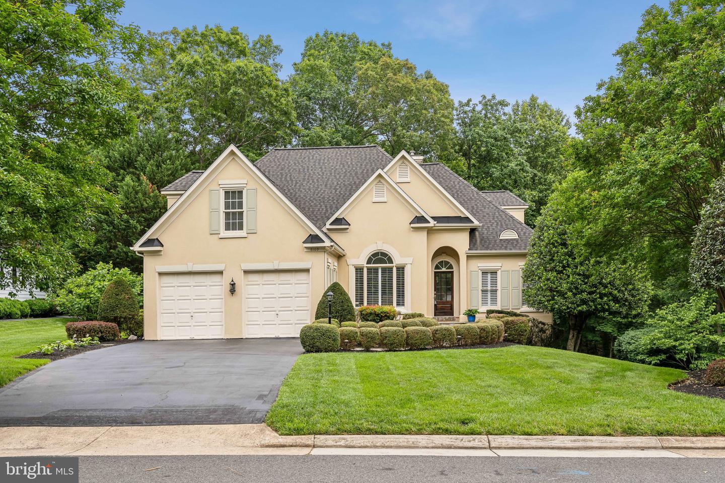 8109 CROOKED OAKS CT, GAINESVILLE, Virginia 20155, 4 Bedrooms Bedrooms, ,4 BathroomsBathrooms,Residential,For sale,8109 CROOKED OAKS CT,VAPW2095520 MLS # VAPW2095520
