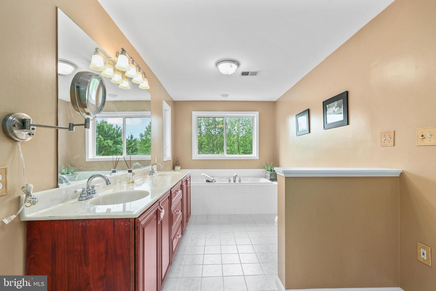 10200 SOUZA LN, MANASSAS, Virginia 20111, 6 Bedrooms Bedrooms, ,4 BathroomsBathrooms,Residential,For sale,10200 SOUZA LN,VAPW2095540 MLS # VAPW2095540
