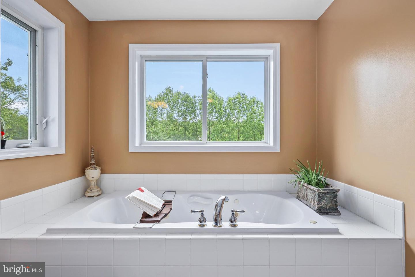 10200 SOUZA LN, MANASSAS, Virginia 20111, 6 Bedrooms Bedrooms, ,4 BathroomsBathrooms,Residential,For sale,10200 SOUZA LN,VAPW2095540 MLS # VAPW2095540