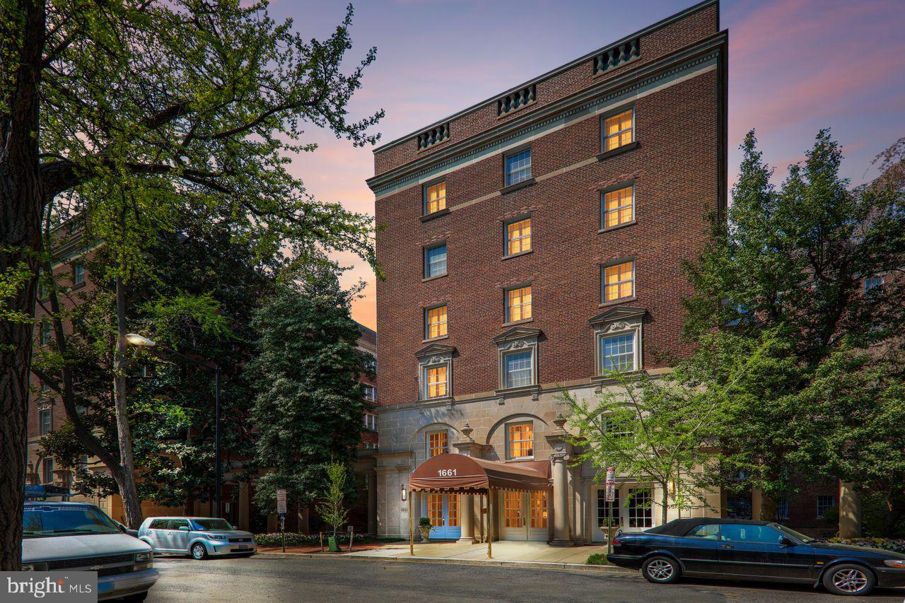 1661 CRESCENT PL NW #408, WASHINGTON, District Of Columbia 20009, 2 Bedrooms Bedrooms, ,2 BathroomsBathrooms,Residential,For sale,1661 CRESCENT PL NW #408,DCDC2202536 MLS # DCDC2202536