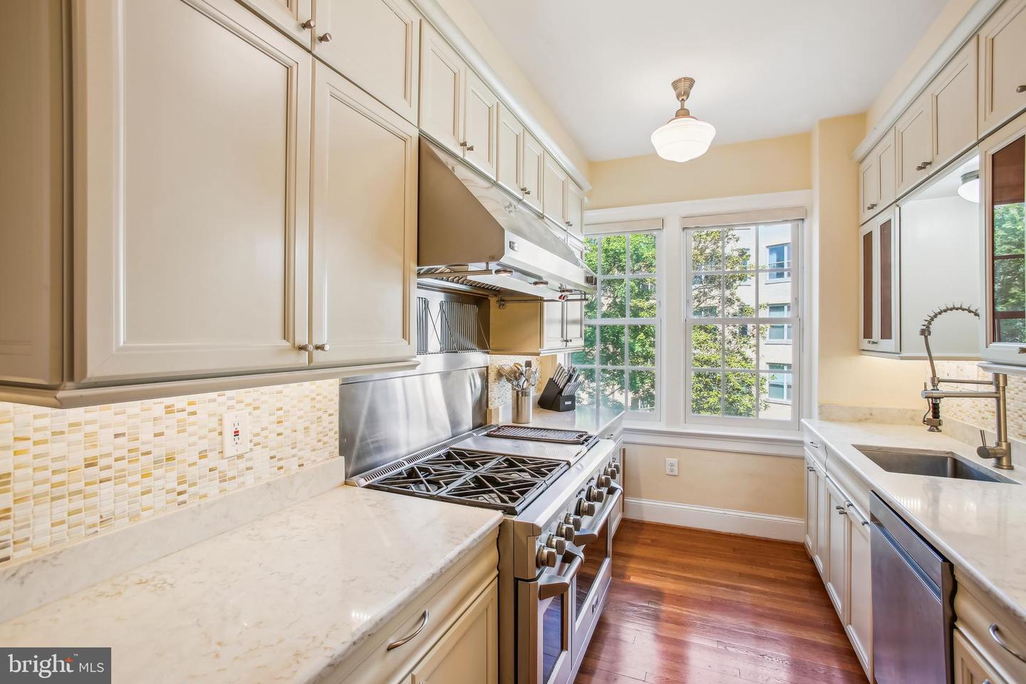 1661 CRESCENT PL NW #408, WASHINGTON, District Of Columbia 20009, 2 Bedrooms Bedrooms, ,2 BathroomsBathrooms,Residential,For sale,1661 CRESCENT PL NW #408,DCDC2202536 MLS # DCDC2202536
