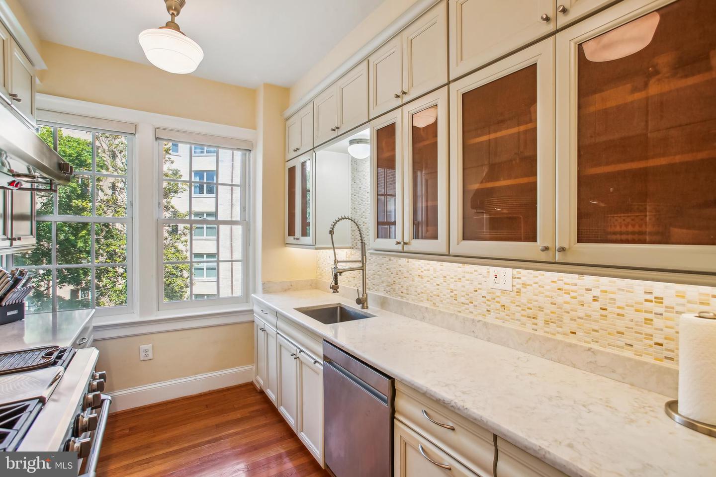 1661 CRESCENT PL NW #408, WASHINGTON, District Of Columbia 20009, 2 Bedrooms Bedrooms, ,2 BathroomsBathrooms,Residential,For sale,1661 CRESCENT PL NW #408,DCDC2202536 MLS # DCDC2202536