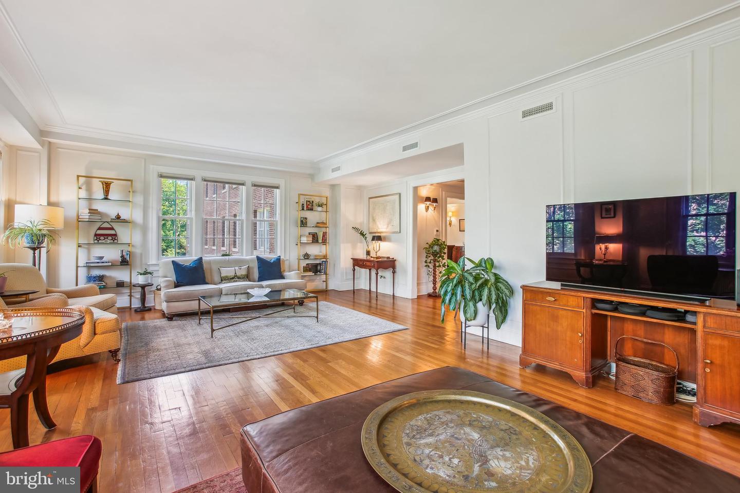 1661 CRESCENT PL NW #408, WASHINGTON, District Of Columbia 20009, 2 Bedrooms Bedrooms, ,2 BathroomsBathrooms,Residential,For sale,1661 CRESCENT PL NW #408,DCDC2202536 MLS # DCDC2202536