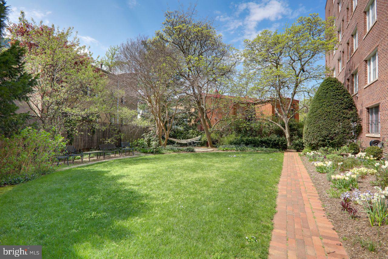 1661 CRESCENT PL NW #408, WASHINGTON, District Of Columbia 20009, 2 Bedrooms Bedrooms, ,2 BathroomsBathrooms,Residential,For sale,1661 CRESCENT PL NW #408,DCDC2202536 MLS # DCDC2202536