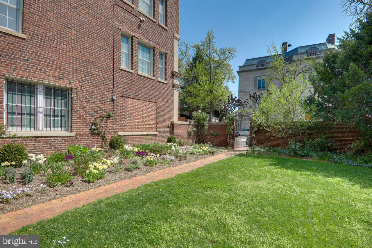 1661 CRESCENT PL NW #408, WASHINGTON, District Of Columbia 20009, 2 Bedrooms Bedrooms, ,2 BathroomsBathrooms,Residential,For sale,1661 CRESCENT PL NW #408,DCDC2202536 MLS # DCDC2202536