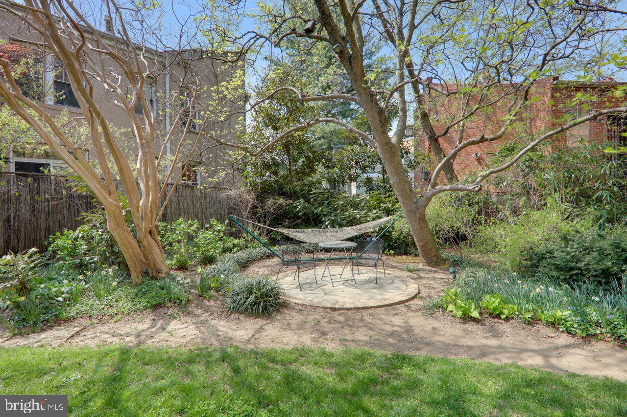 1661 CRESCENT PL NW #408, WASHINGTON, District Of Columbia 20009, 2 Bedrooms Bedrooms, ,2 BathroomsBathrooms,Residential,For sale,1661 CRESCENT PL NW #408,DCDC2202536 MLS # DCDC2202536