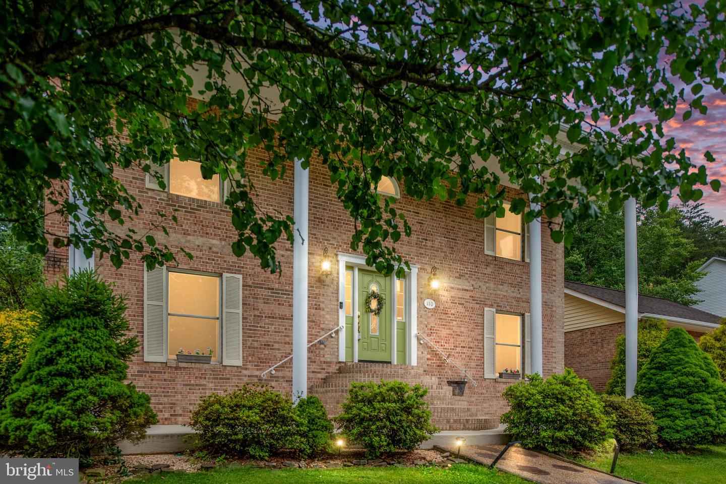 110 SPRINGWOOD DR, FREDERICKSBURG, Virginia 22401, 3 Bedrooms Bedrooms, ,3 BathroomsBathrooms,Residential,For sale,110 SPRINGWOOD DR,VAFB2008292 MLS # VAFB2008292