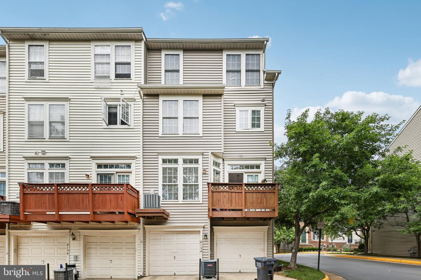 8154 SKELTON CIR, FALLS CHURCH, Virginia 22042, 3 Bedrooms Bedrooms, ,3 BathroomsBathrooms,Residential,For sale,8154 SKELTON CIR,VAFX2243036 MLS # VAFX2243036