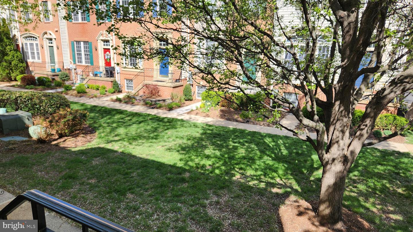 8154 SKELTON CIR, FALLS CHURCH, Virginia 22042, 3 Bedrooms Bedrooms, ,3 BathroomsBathrooms,Residential,For sale,8154 SKELTON CIR,VAFX2243036 MLS # VAFX2243036