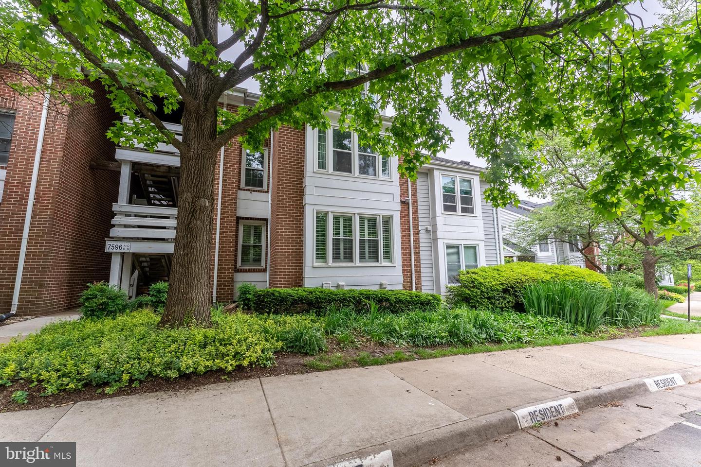 7596-N LAKESIDE VILLAGE DR, FALLS CHURCH, Virginia 22042, 1 Bedroom Bedrooms, ,1 BathroomBathrooms,Residential,For sale,7596-N LAKESIDE VILLAGE DR,VAFX2243046 MLS # VAFX2243046