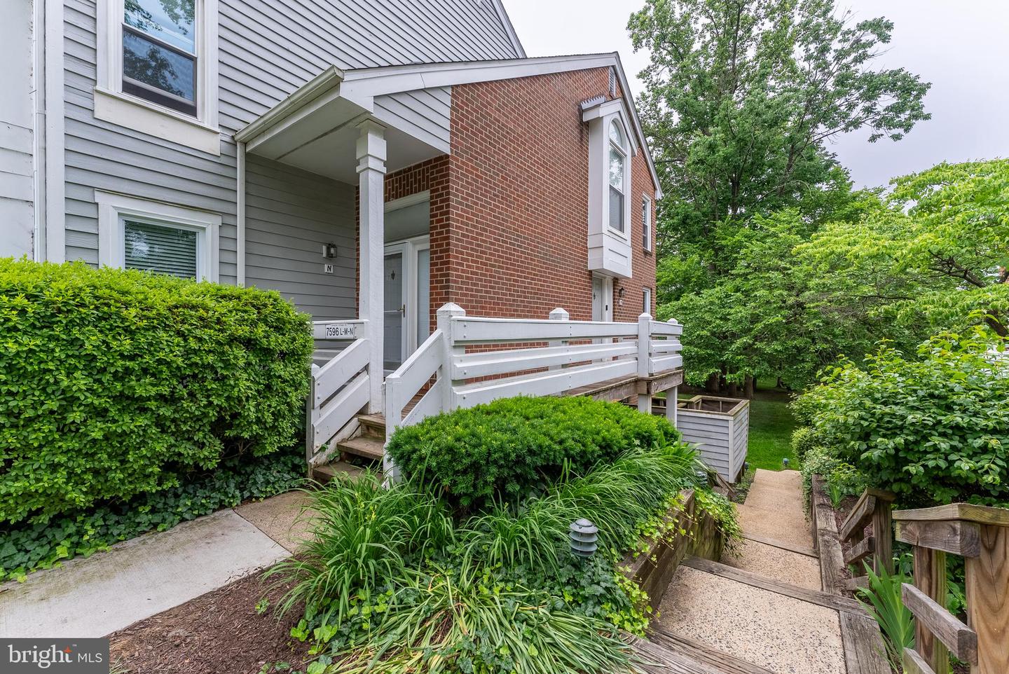 7596-N LAKESIDE VILLAGE DR, FALLS CHURCH, Virginia 22042, 1 Bedroom Bedrooms, ,1 BathroomBathrooms,Residential,For sale,7596-N LAKESIDE VILLAGE DR,VAFX2243046 MLS # VAFX2243046