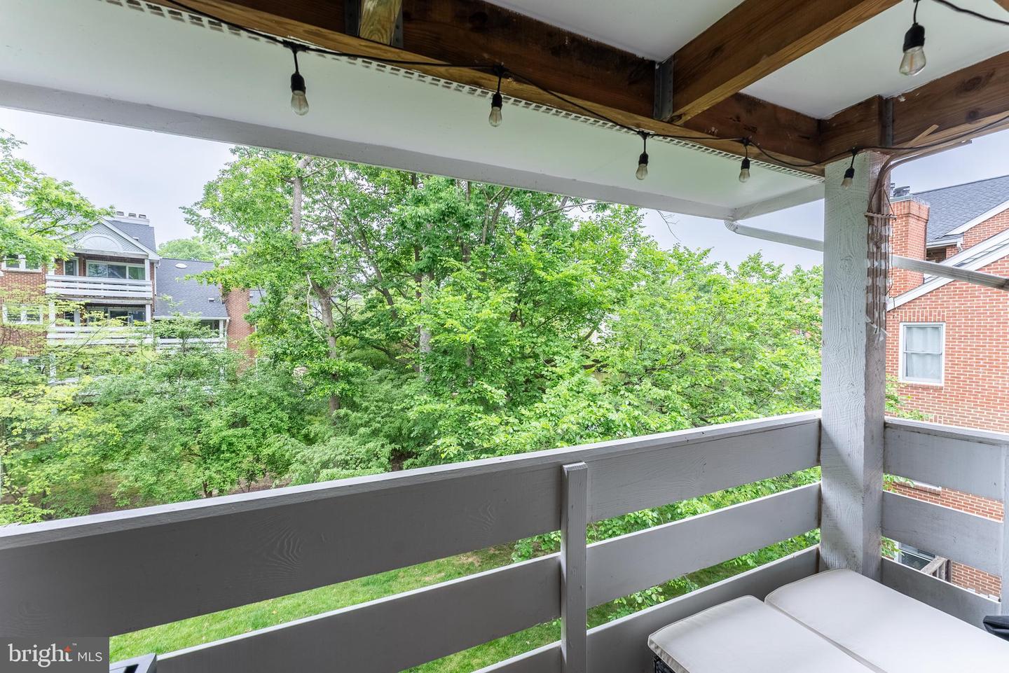 7596-N LAKESIDE VILLAGE DR, FALLS CHURCH, Virginia 22042, 1 Bedroom Bedrooms, ,1 BathroomBathrooms,Residential,For sale,7596-N LAKESIDE VILLAGE DR,VAFX2243046 MLS # VAFX2243046