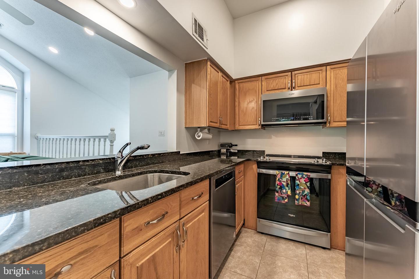 7596-N LAKESIDE VILLAGE DR, FALLS CHURCH, Virginia 22042, 1 Bedroom Bedrooms, ,1 BathroomBathrooms,Residential,For sale,7596-N LAKESIDE VILLAGE DR,VAFX2243046 MLS # VAFX2243046