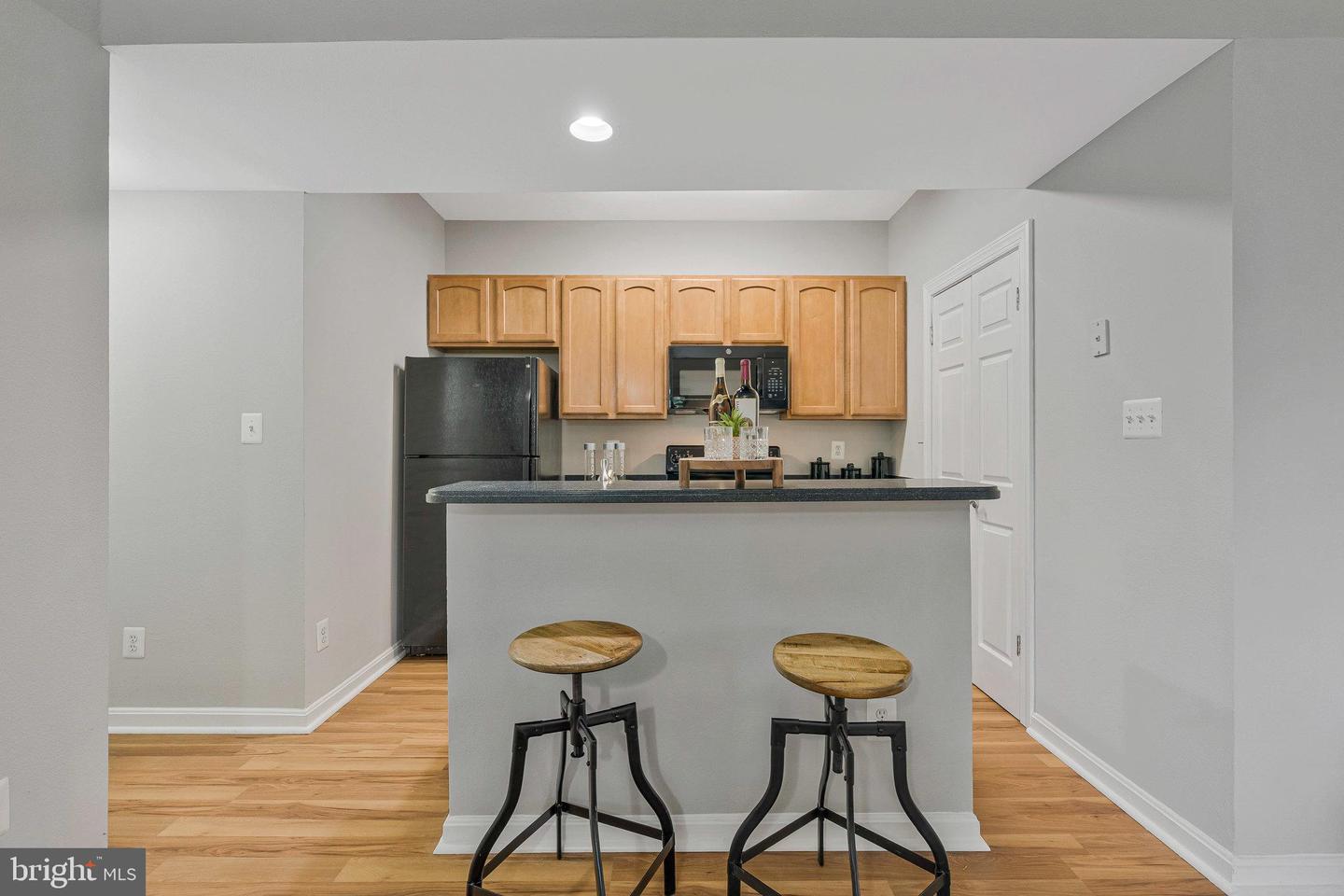 12153 PENDERVIEW LN #2001, FAIRFAX, Virginia 22033, 2 Bedrooms Bedrooms, ,2 BathroomsBathrooms,Residential,For sale,12153 PENDERVIEW LN #2001,VAFX2243078 MLS # VAFX2243078