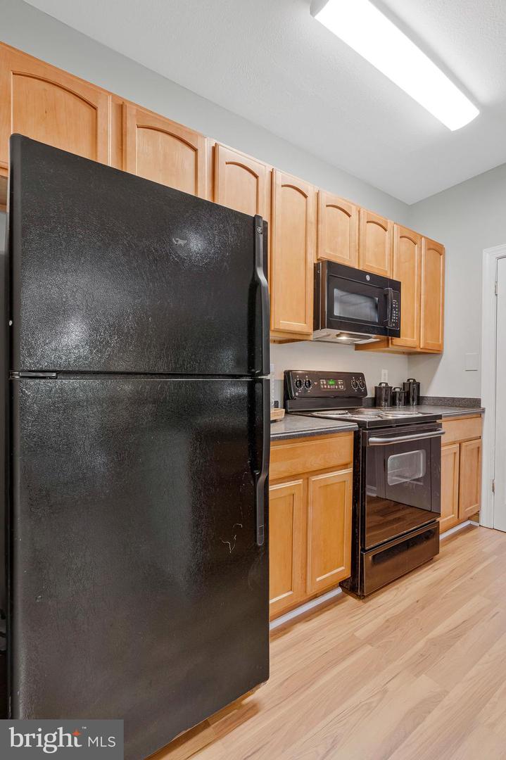 12153 PENDERVIEW LN #2001, FAIRFAX, Virginia 22033, 2 Bedrooms Bedrooms, ,2 BathroomsBathrooms,Residential,For sale,12153 PENDERVIEW LN #2001,VAFX2243078 MLS # VAFX2243078