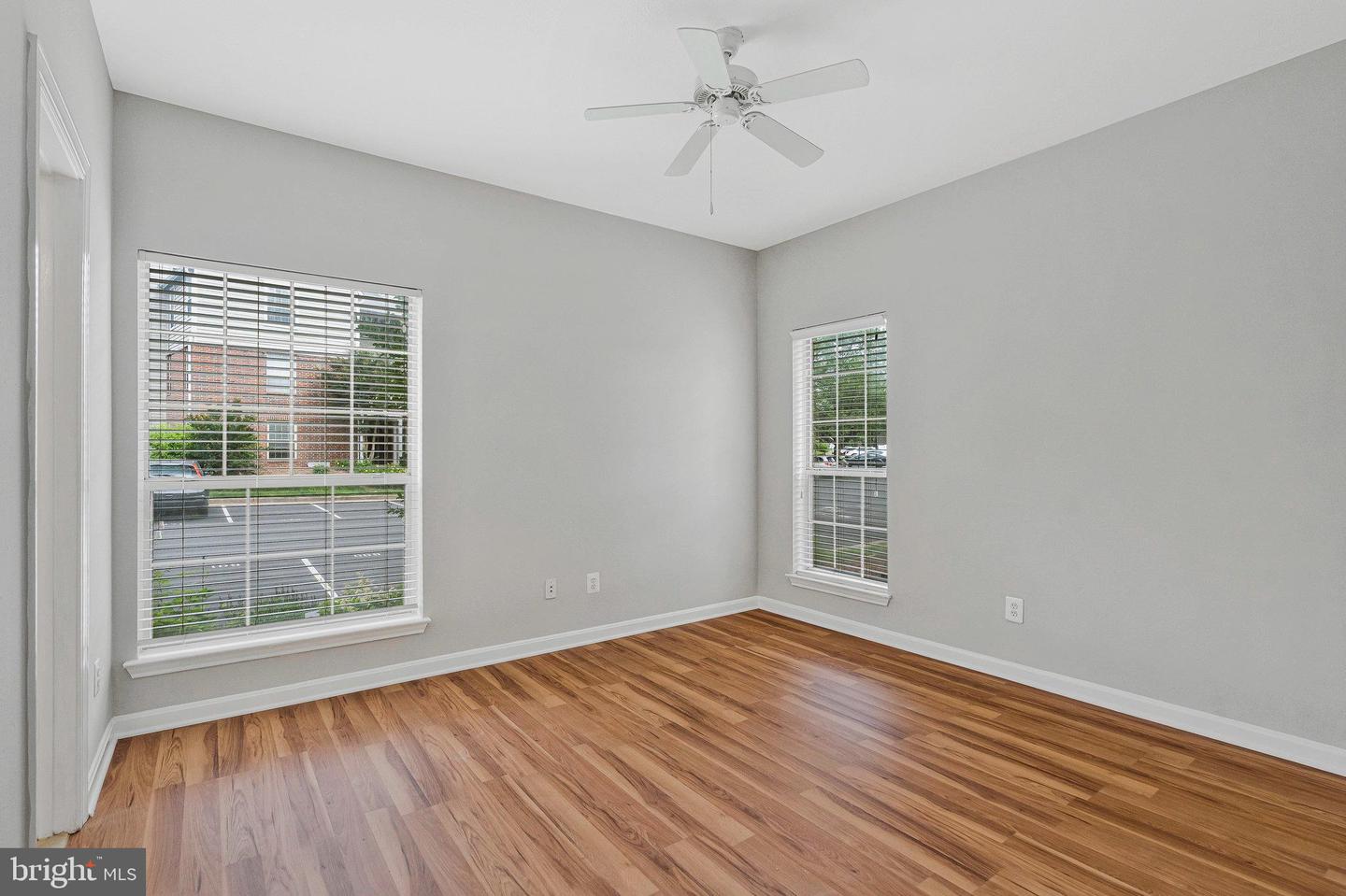 12153 PENDERVIEW LN #2001, FAIRFAX, Virginia 22033, 2 Bedrooms Bedrooms, ,2 BathroomsBathrooms,Residential,For sale,12153 PENDERVIEW LN #2001,VAFX2243078 MLS # VAFX2243078