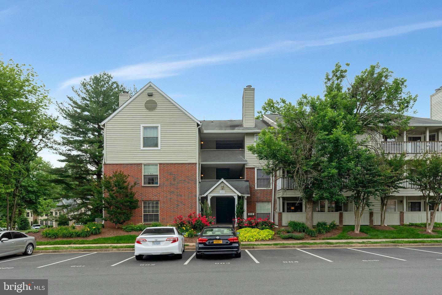 12153 PENDERVIEW LN #2001, FAIRFAX, Virginia 22033, 2 Bedrooms Bedrooms, ,2 BathroomsBathrooms,Residential,For sale,12153 PENDERVIEW LN #2001,VAFX2243078 MLS # VAFX2243078