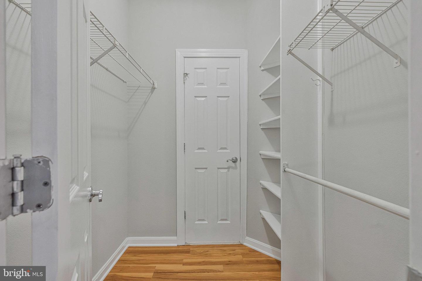 12153 PENDERVIEW LN #2001, FAIRFAX, Virginia 22033, 2 Bedrooms Bedrooms, ,2 BathroomsBathrooms,Residential,For sale,12153 PENDERVIEW LN #2001,VAFX2243078 MLS # VAFX2243078