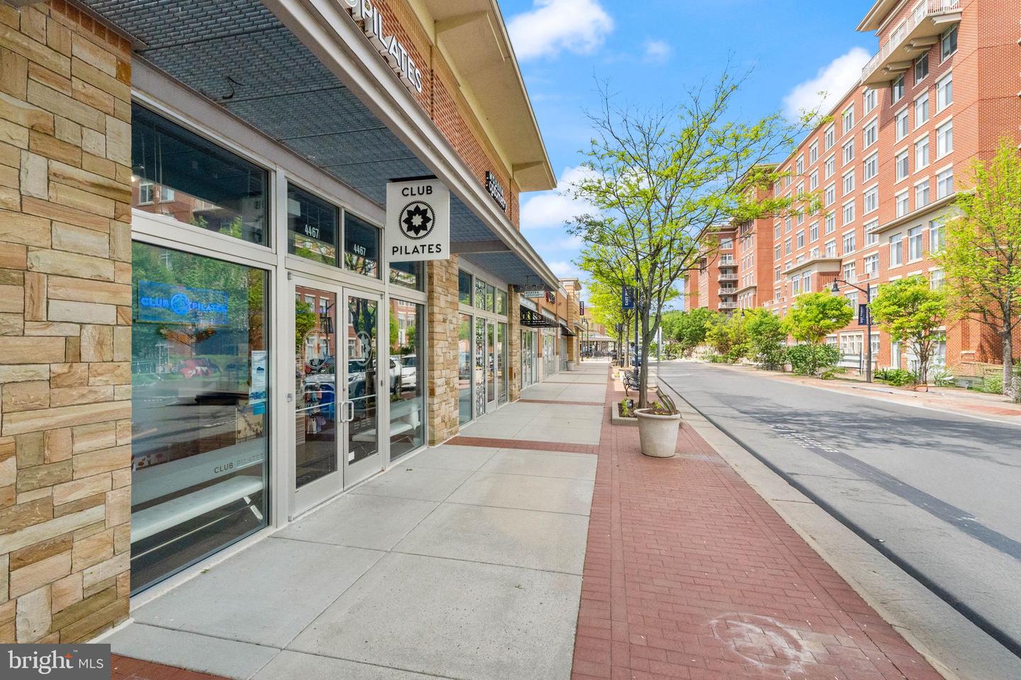 4490 MARKET COMMONS DR #602, FAIRFAX, Virginia 22033, 2 Bedrooms Bedrooms, ,2 BathroomsBathrooms,Residential,For sale,4490 MARKET COMMONS DR #602,VAFX2243188 MLS # VAFX2243188