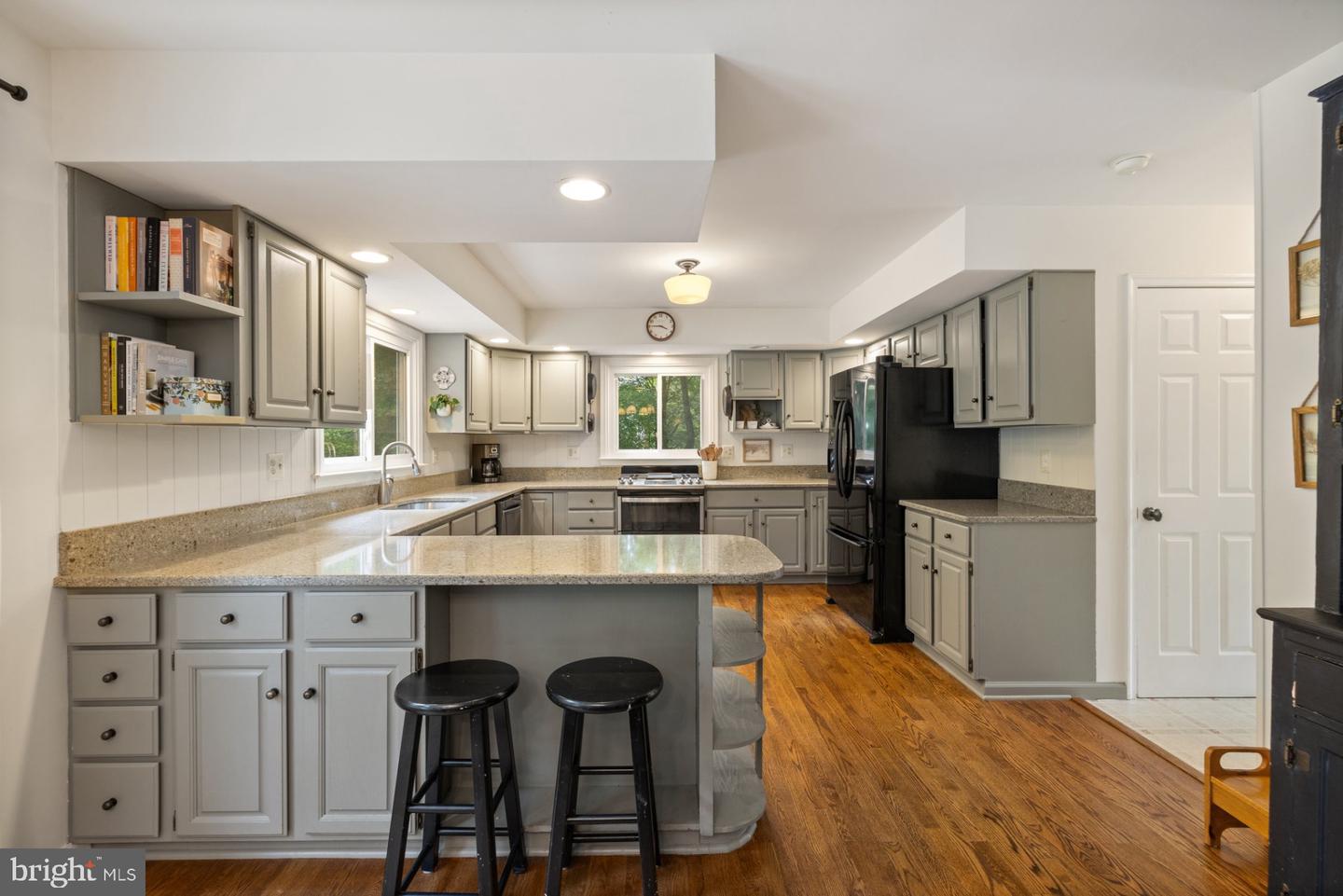 5747 WILSHIRE DR, WARRENTON, Virginia 20187, 4 Bedrooms Bedrooms, ,4 BathroomsBathrooms,Residential,For sale,5747 WILSHIRE DR,VAFQ2016804 MLS # VAFQ2016804