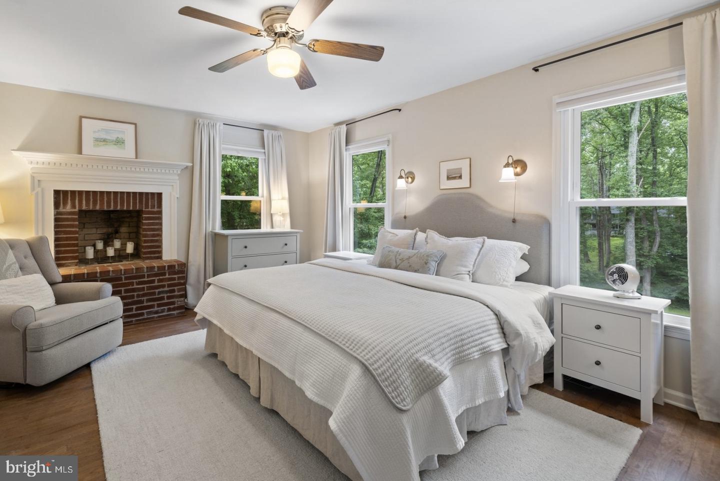 5747 WILSHIRE DR, WARRENTON, Virginia 20187, 4 Bedrooms Bedrooms, ,4 BathroomsBathrooms,Residential,For sale,5747 WILSHIRE DR,VAFQ2016804 MLS # VAFQ2016804