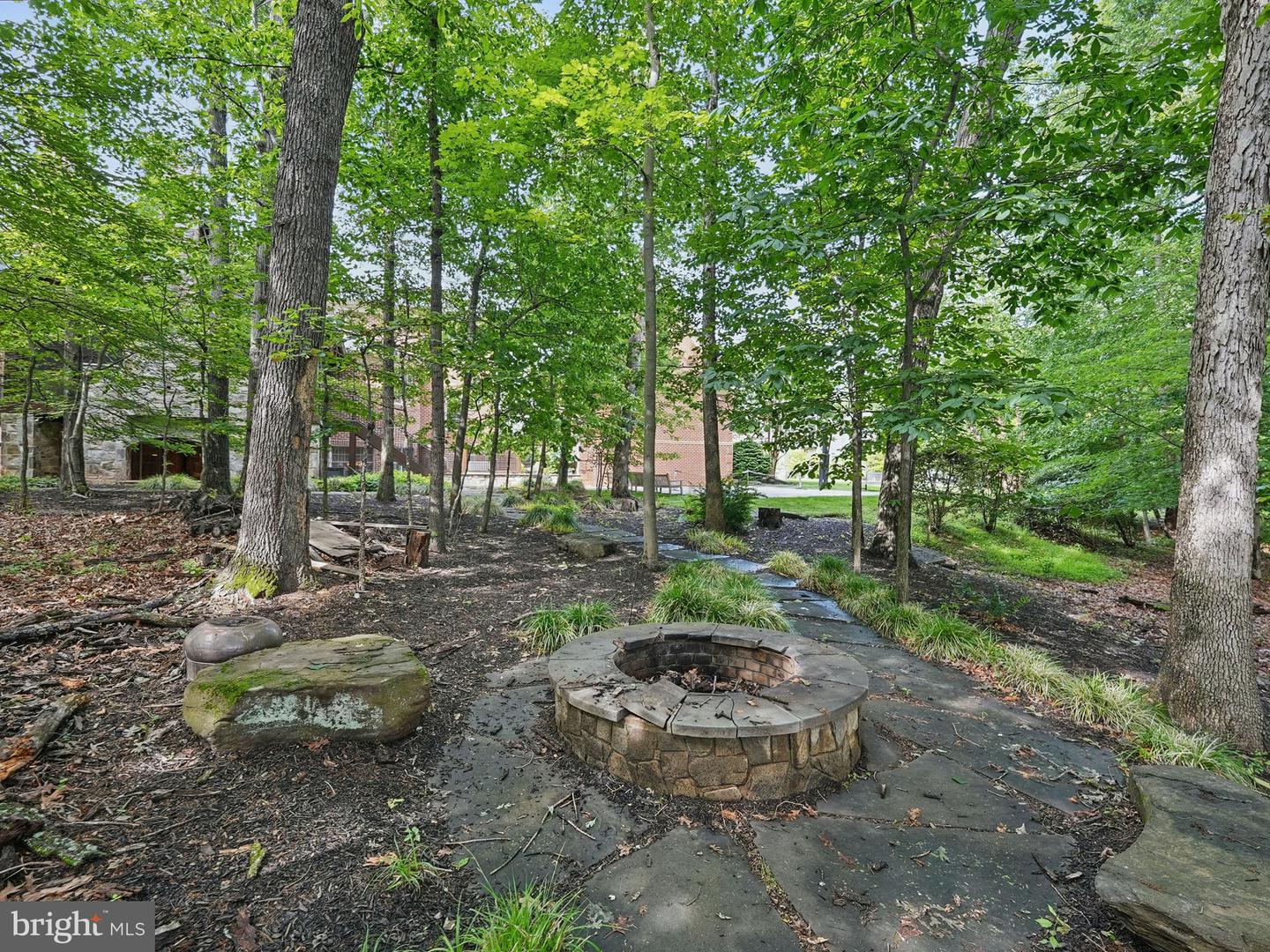 2555 VALE RIDGE CT, OAKTON, Virginia 22124, 5 Bedrooms Bedrooms, ,7 BathroomsBathrooms,Residential,For sale,2555 VALE RIDGE CT,VAFX2243554 MLS # VAFX2243554