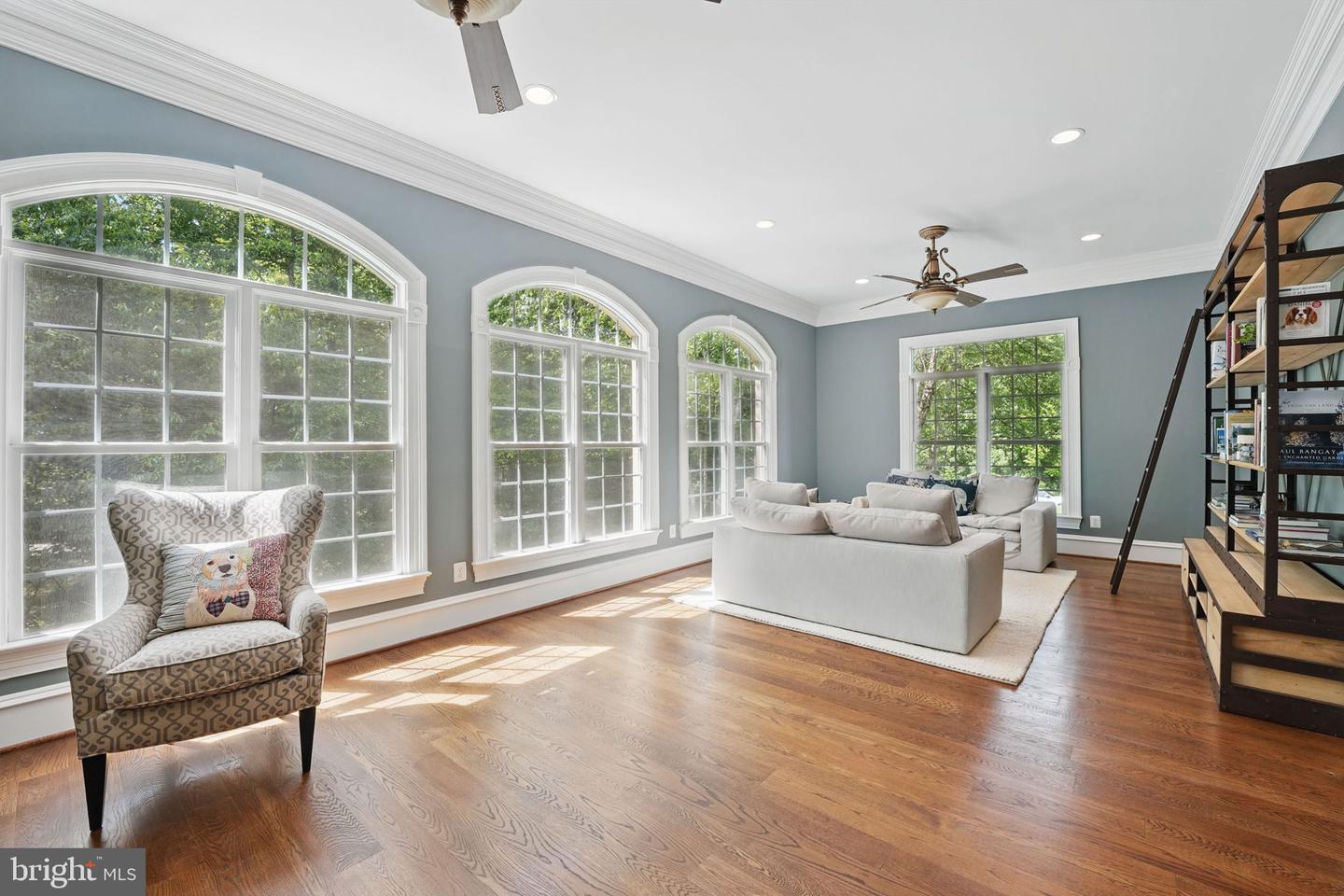 2555 VALE RIDGE CT, OAKTON, Virginia 22124, 5 Bedrooms Bedrooms, ,7 BathroomsBathrooms,Residential,For sale,2555 VALE RIDGE CT,VAFX2243554 MLS # VAFX2243554