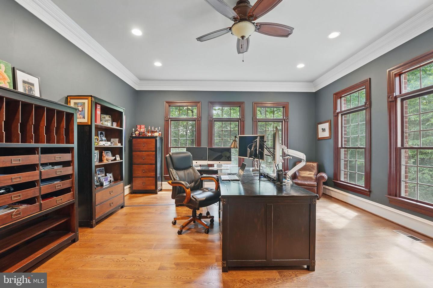 2555 VALE RIDGE CT, OAKTON, Virginia 22124, 5 Bedrooms Bedrooms, ,7 BathroomsBathrooms,Residential,For sale,2555 VALE RIDGE CT,VAFX2243554 MLS # VAFX2243554
