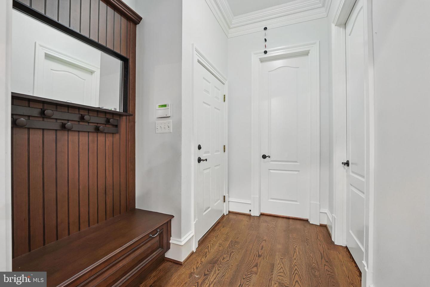 2555 VALE RIDGE CT, OAKTON, Virginia 22124, 5 Bedrooms Bedrooms, ,7 BathroomsBathrooms,Residential,For sale,2555 VALE RIDGE CT,VAFX2243554 MLS # VAFX2243554