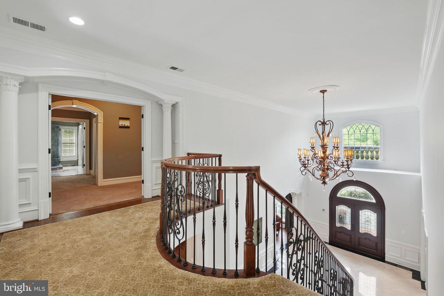 2555 VALE RIDGE CT, OAKTON, Virginia 22124, 5 Bedrooms Bedrooms, ,7 BathroomsBathrooms,Residential,For sale,2555 VALE RIDGE CT,VAFX2243554 MLS # VAFX2243554