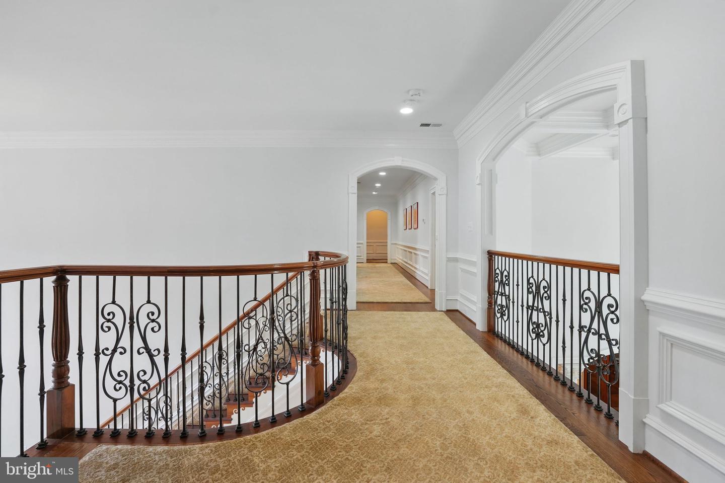 2555 VALE RIDGE CT, OAKTON, Virginia 22124, 5 Bedrooms Bedrooms, ,7 BathroomsBathrooms,Residential,For sale,2555 VALE RIDGE CT,VAFX2243554 MLS # VAFX2243554