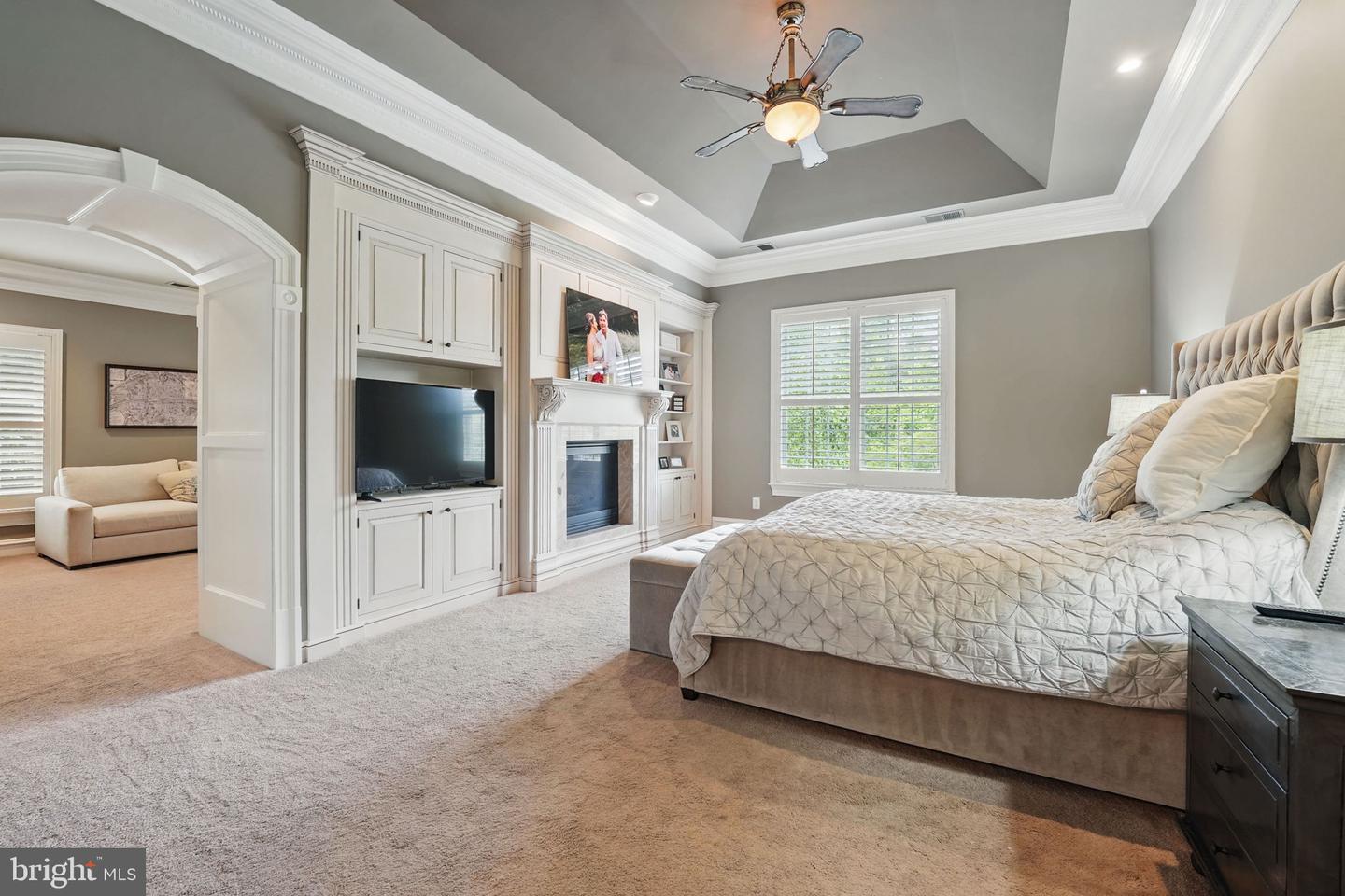 2555 VALE RIDGE CT, OAKTON, Virginia 22124, 5 Bedrooms Bedrooms, ,7 BathroomsBathrooms,Residential,For sale,2555 VALE RIDGE CT,VAFX2243554 MLS # VAFX2243554