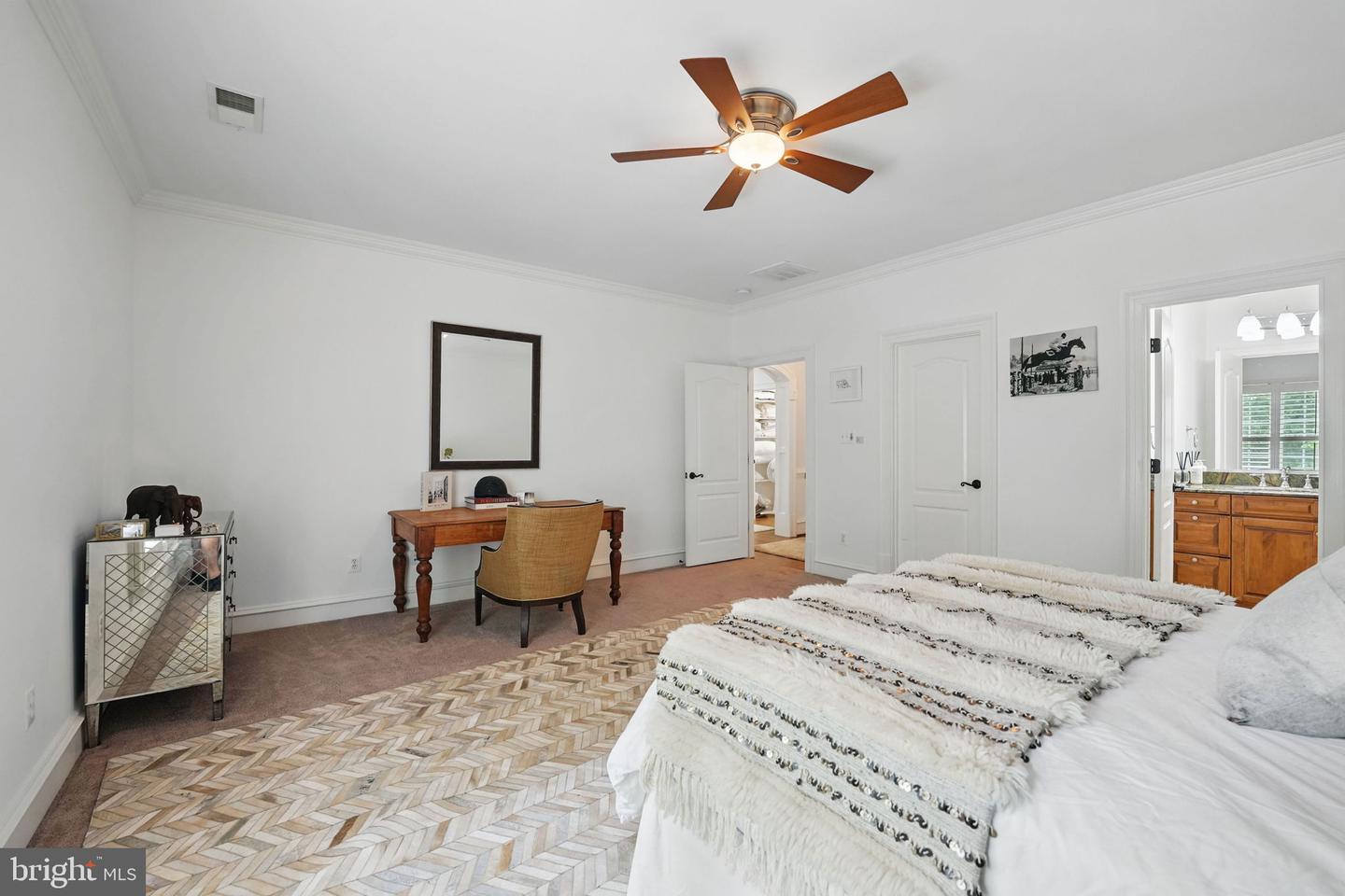2555 VALE RIDGE CT, OAKTON, Virginia 22124, 5 Bedrooms Bedrooms, ,7 BathroomsBathrooms,Residential,For sale,2555 VALE RIDGE CT,VAFX2243554 MLS # VAFX2243554