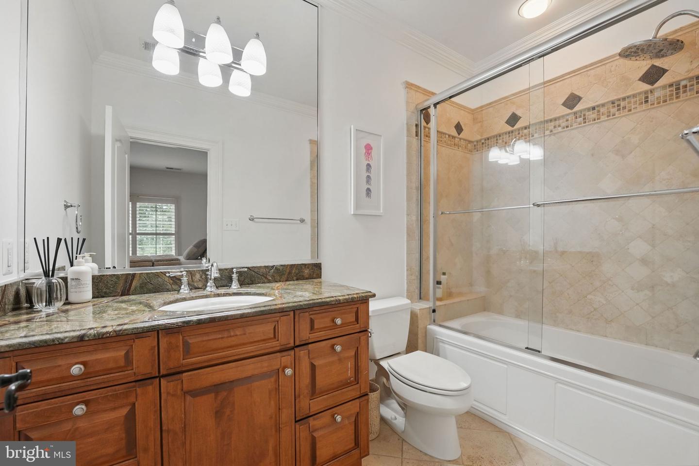 2555 VALE RIDGE CT, OAKTON, Virginia 22124, 5 Bedrooms Bedrooms, ,7 BathroomsBathrooms,Residential,For sale,2555 VALE RIDGE CT,VAFX2243554 MLS # VAFX2243554