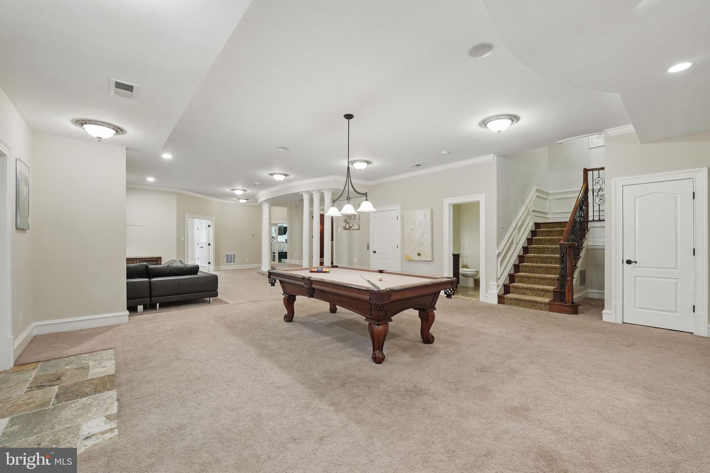 2555 VALE RIDGE CT, OAKTON, Virginia 22124, 5 Bedrooms Bedrooms, ,7 BathroomsBathrooms,Residential,For sale,2555 VALE RIDGE CT,VAFX2243554 MLS # VAFX2243554
