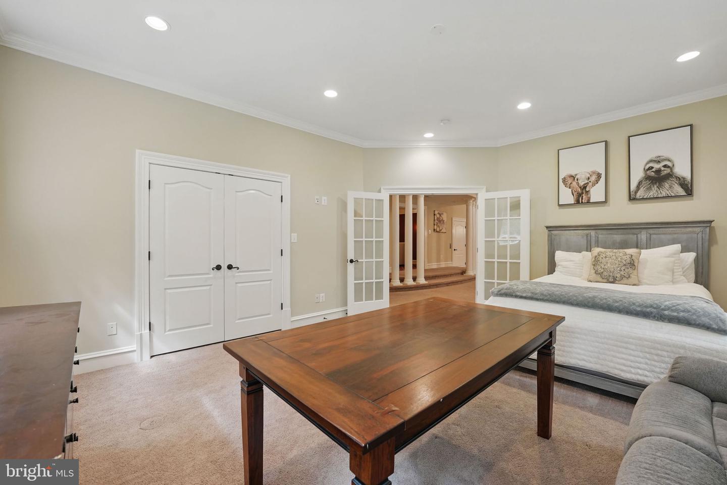 2555 VALE RIDGE CT, OAKTON, Virginia 22124, 5 Bedrooms Bedrooms, ,7 BathroomsBathrooms,Residential,For sale,2555 VALE RIDGE CT,VAFX2243554 MLS # VAFX2243554