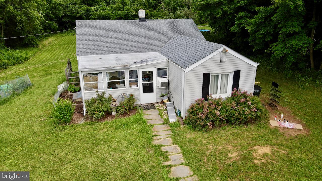 20638 GLEEDSVILLE RD, LEESBURG, Virginia 20175, 1 Bedroom Bedrooms, ,1 BathroomBathrooms,Residential,For sale,20638 GLEEDSVILLE RD,VALO2098000 MLS # VALO2098000
