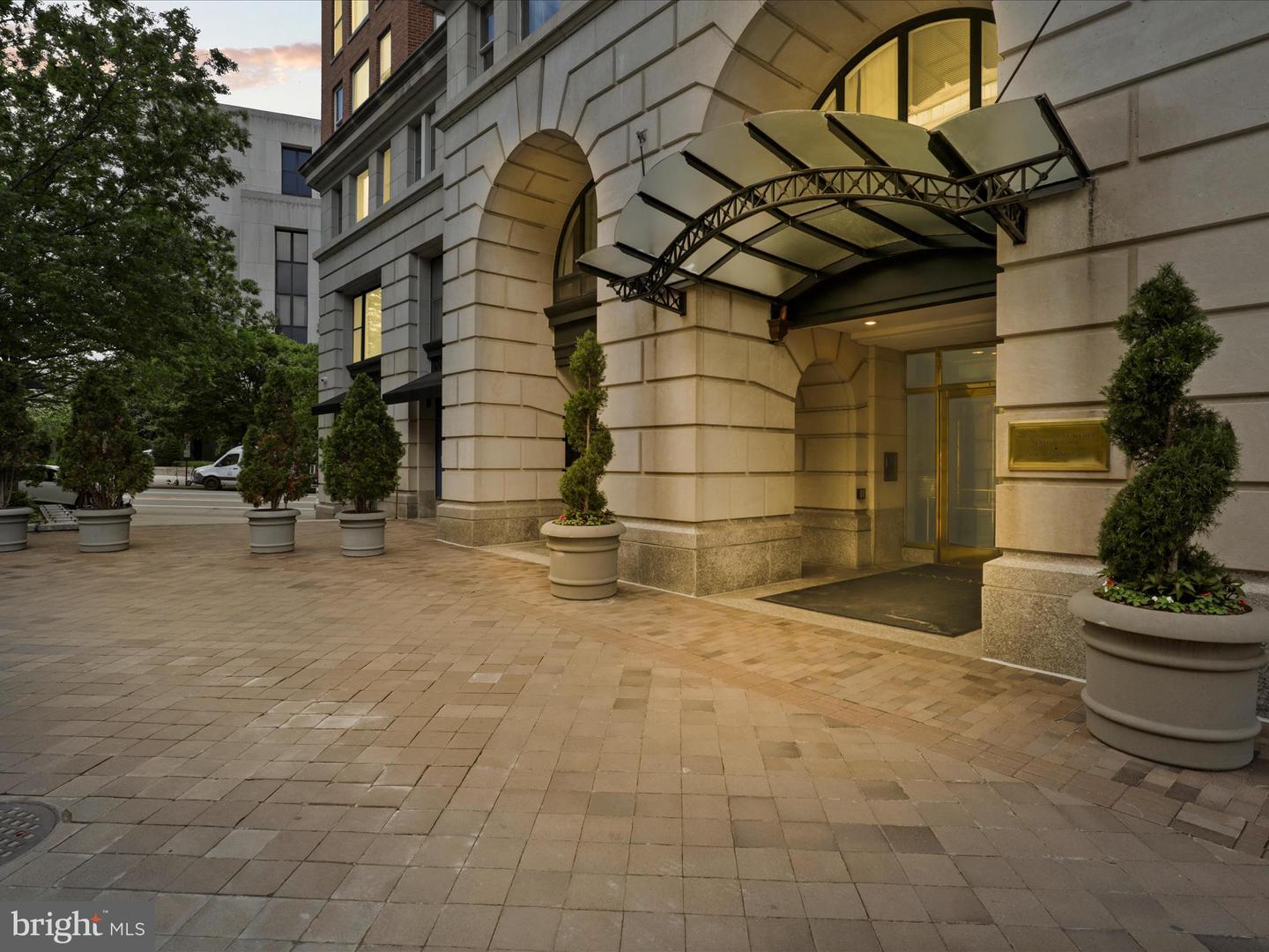 601 PENNSYLVANIA AVE NW #612, WASHINGTON, District Of Columbia 20004, 1 Bedroom Bedrooms, ,1 BathroomBathrooms,Residential,For sale,601 PENNSYLVANIA AVE NW #612,DCDC2202746 MLS # DCDC2202746